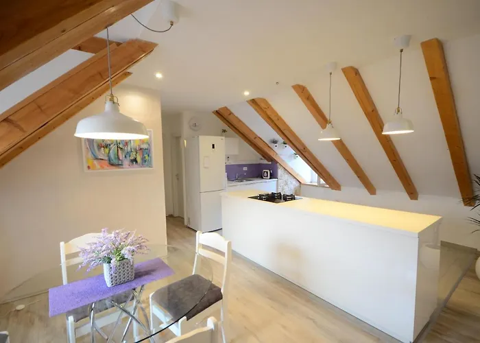 Loft Cindro Σπλιτ