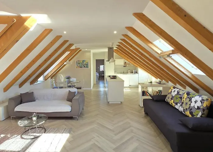 Διαμέρισμα Loft Cindro *